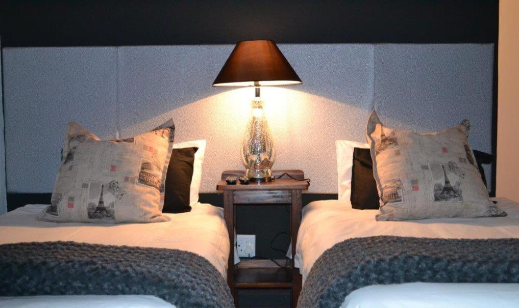7 Cities Guesthouse Крэдок Экстерьер фото